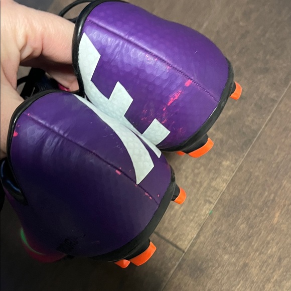 Nike Mercurial Soccer Cleats 4Y - Picture 4 of 9